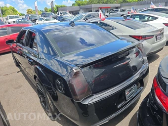 2020 Chrysler 300S - miniatura 2