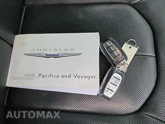 2020 Chrysler Pacifica Hybrid Limited 121.6" WB - miniatura 33