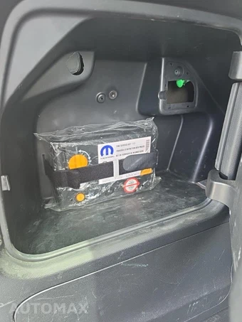 2020 Chrysler Pacifica Hybrid Limited 121.6" WB - miniatura 7