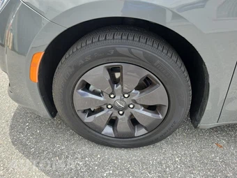 2020 Chrysler Pacifica Hybrid Limited 121.6" WB - miniatura 8