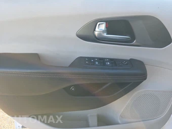 2020 Chrysler Pacifica Hybrid Touring 121.6" WB - miniatura 9