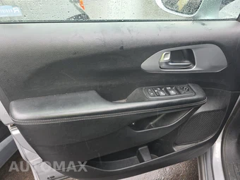 2020 Chrysler Pacifica Hybrid Touring L 121.6" WB - miniatura 9
