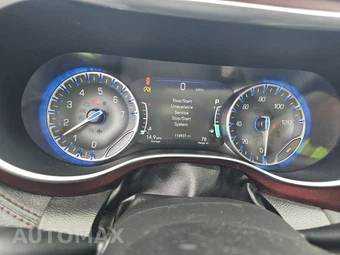 2020 Chrysler Pacifica Limited 121.6" WB - miniatura 12
