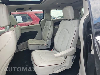 2020 Chrysler Pacifica Limited 121.6" WB - miniatura 13