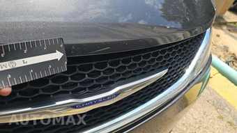 2020 Chrysler Pacifica Limited 121.6" WB - miniatura 29