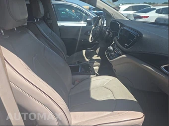 2020 Chrysler Pacifica Limited 121.6" WB - miniatura 15