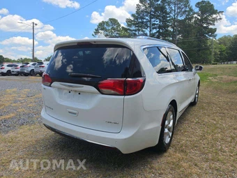 2020 Chrysler Pacifica Limited 121.6" WB – miniatura 3