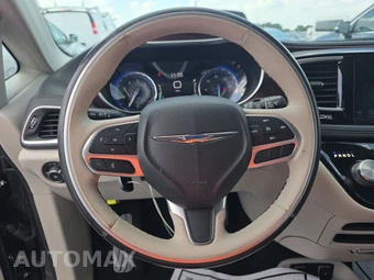 2020 Chrysler Pacifica Limited 121.6" WB – miniatura 10