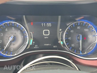2020 Chrysler Pacifica Limited 121.6" WB – miniatura 12