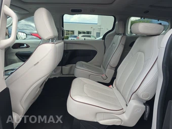 2020 Chrysler Pacifica Limited 121.6" WB – miniatura 13