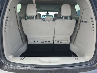 2020 Chrysler Pacifica Limited 121.6" WB – miniatura 17