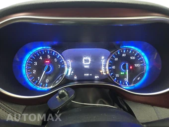 2020 Chrysler Pacifica Limited 121.6" WB – miniatura 12