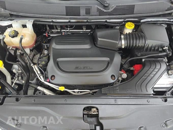 2020 Chrysler Pacifica Limited 121.6" WB – miniatura 16