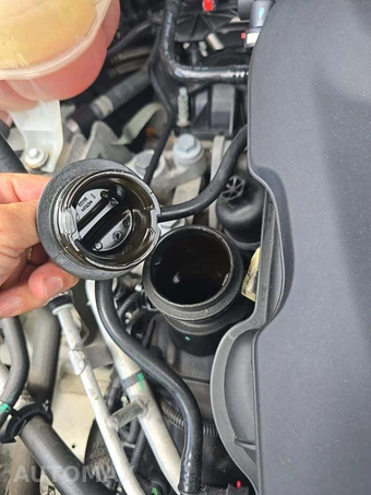 2020 Chrysler Pacifica Limited 121.6" WB – miniatura 26