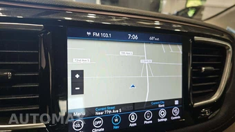2020 Chrysler Pacifica Limited 121.6" WB – miniatura 18
