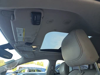2020 Chrysler Pacifica Limited 121.6" WB – miniatura 19