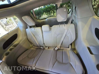 2020 Chrysler Pacifica Limited 121.6" WB – miniatura 14