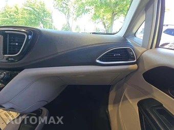 2020 Chrysler Pacifica Limited 121.6" WB – miniatura 20