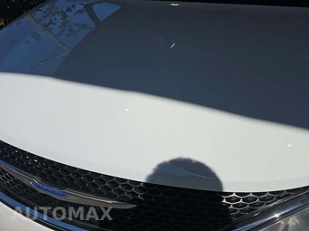 2020 Chrysler Pacifica Limited 121.6" WB – miniatura 25