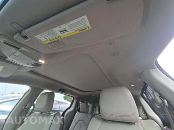 2020 Chrysler Pacifica Limited 121.6" WB – miniatura 11