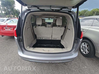2020 Chrysler Pacifica Limited 121.6" WB – miniatura 15