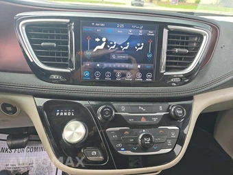 2020 Chrysler Pacifica Limited 121.6" WB – miniatura 32