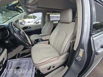 2020 Chrysler Pacifica Limited 121.6" WB – miniatura 6