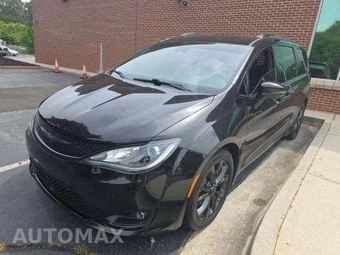 2020 Chrysler Pacifica Limited 121.6" WB