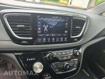 2020 Chrysler Pacifica Limited 121.6" WB - miniatura 10
