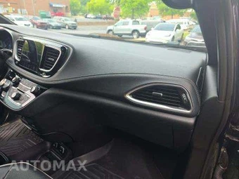 2020 Chrysler Pacifica Limited 121.6" WB - miniatura 20