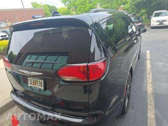 2020 Chrysler Pacifica Limited 121.6" WB - miniatura 3