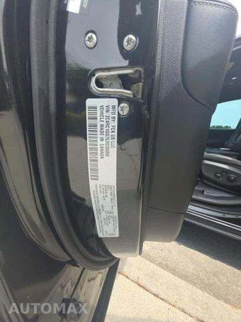 2020 Chrysler Pacifica Limited 121.6" WB - miniatura 5