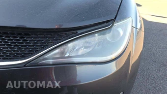 2020 Chrysler Pacifica Limited 121.6" WB – miniatura 25