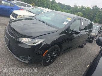 2020 Chrysler Pacifica Touring 121.6" WB