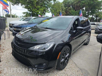 2020 Chrysler Pacifica Touring 121.6" WB