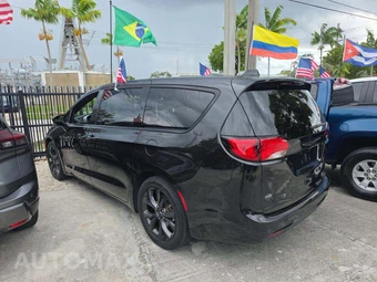 2020 Chrysler Pacifica Touring 121.6" WB – miniatura 2