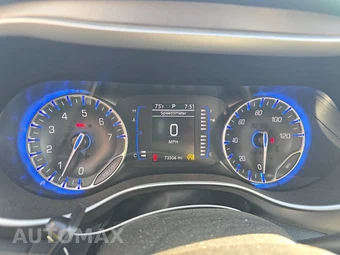 2020 Chrysler Pacifica Touring 121.6" WB - miniatura 12