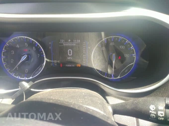 2020 Chrysler Pacifica Touring 121.6" WB - miniatura 18