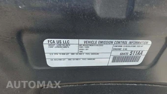 2020 Chrysler Pacifica Touring 121.6" WB - miniatura 21