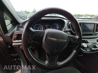 2020 Chrysler Pacifica Touring 121.6" WB - miniatura 10