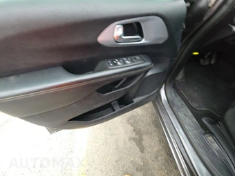 2020 Chrysler Pacifica Touring 121.6" WB - miniatura 9
