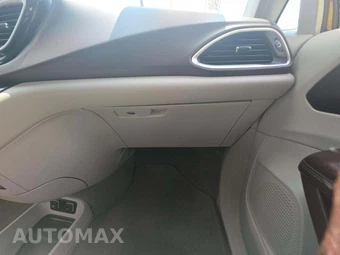 2020 Chrysler Pacifica Touring 121.6" WB – miniatura 20