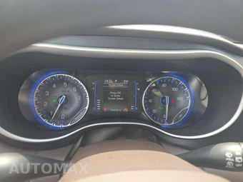 2020 Chrysler Pacifica Touring 121.6" WB – miniatura 9