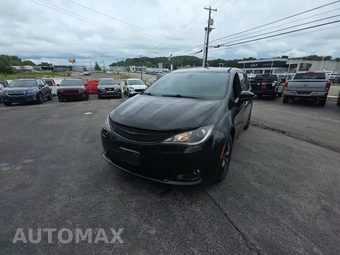 2020 Chrysler Pacifica Touring 121.6" WB