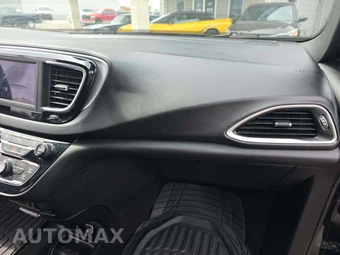 2020 Chrysler Pacifica Touring 121.6" WB – miniatura 17