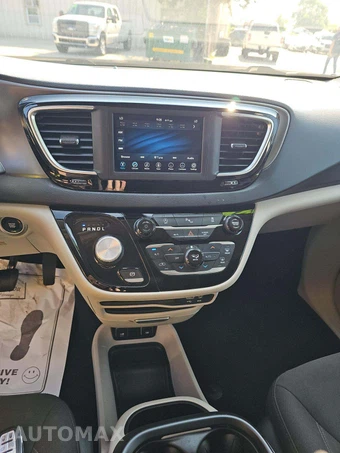 2020 Chrysler Pacifica Touring 121.6" WB - miniatura 10