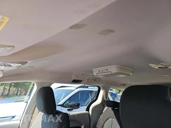 2020 Chrysler Pacifica Touring 121.6" WB - miniatura 11