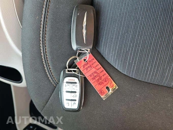 2020 Chrysler Pacifica Touring 121.6" WB - miniatura 8