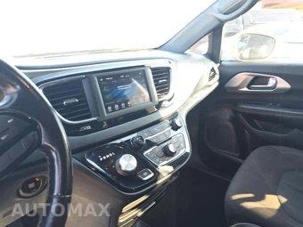 2020 Chrysler Pacifica Touring 121.6" WB - miniatura 10