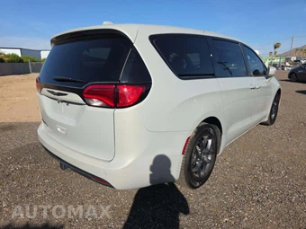 2020 Chrysler Pacifica Touring 121.6" WB - miniatura 3